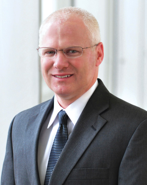 Russell McMurry headshot